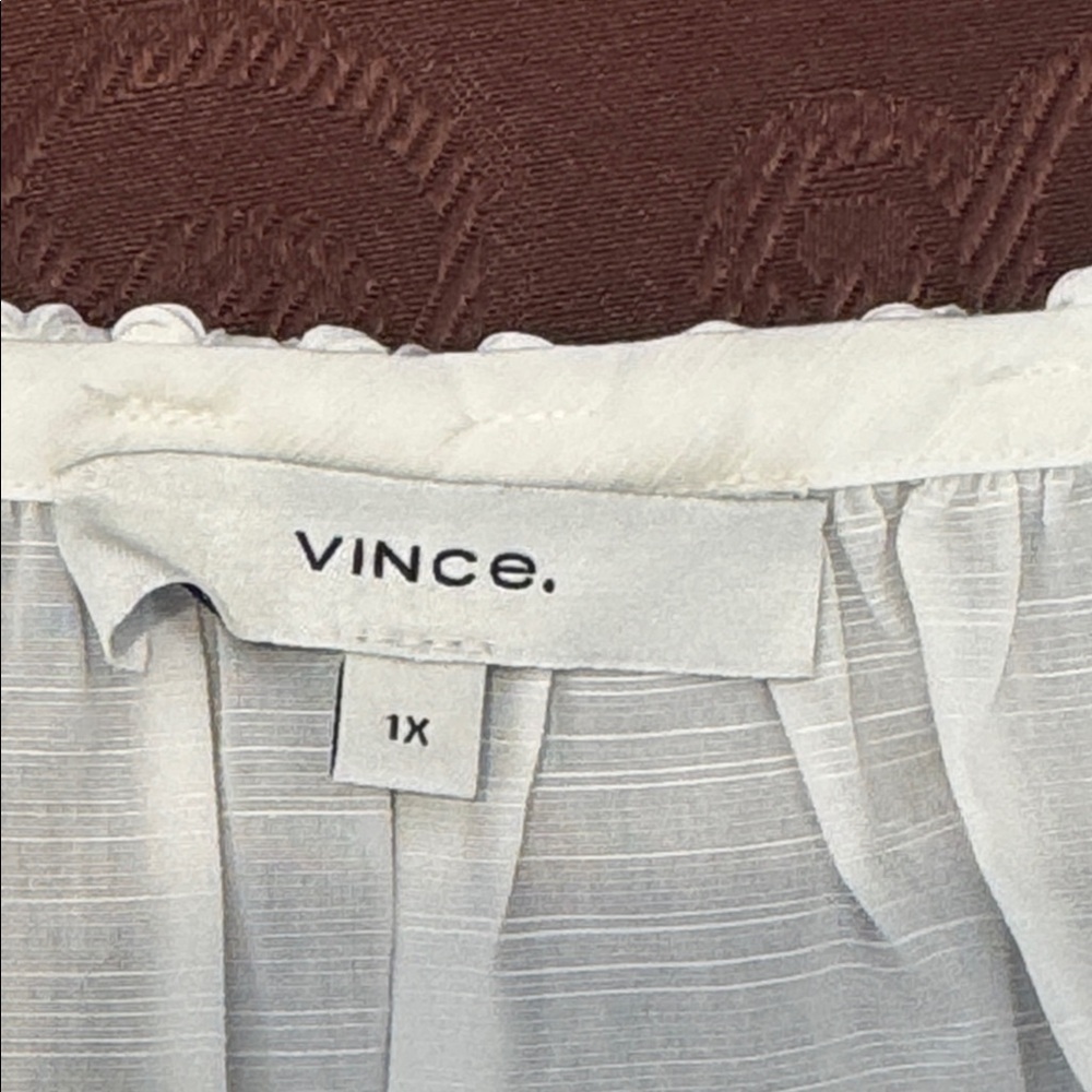 Vince Elegant White Women's Top. Ladies 1X - Picture 10 of 15